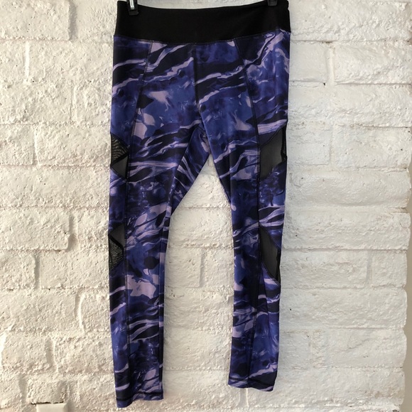 VOGO ATHLETA SIZE L - Picture 4 of 4